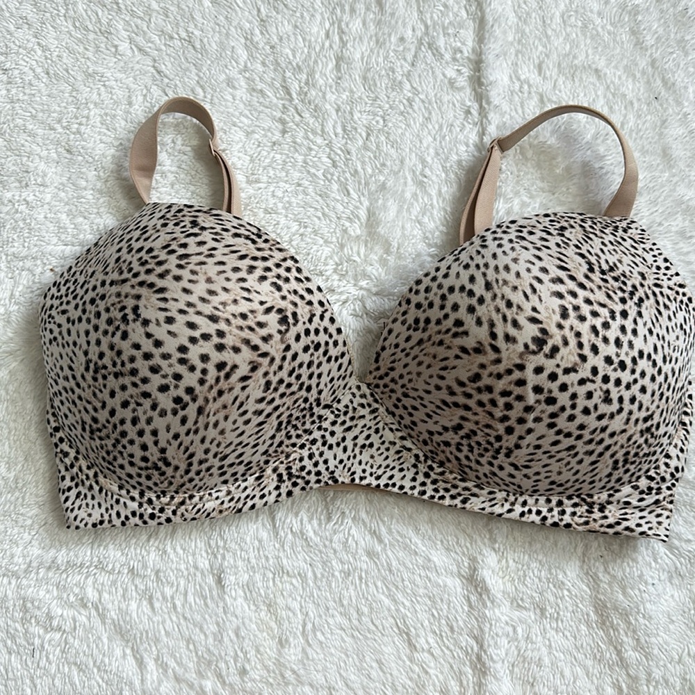 Victoria's Secret Beige and Black Leopard Print T-Shirt Bra